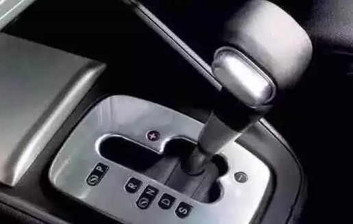 自動檔車這樣開提前報廢，多少老司機(jī)中招