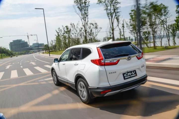 全新一代CR-V 銳?混動(dòng)領(lǐng)銜，東風(fēng)Honda榮耀亮相武漢車展